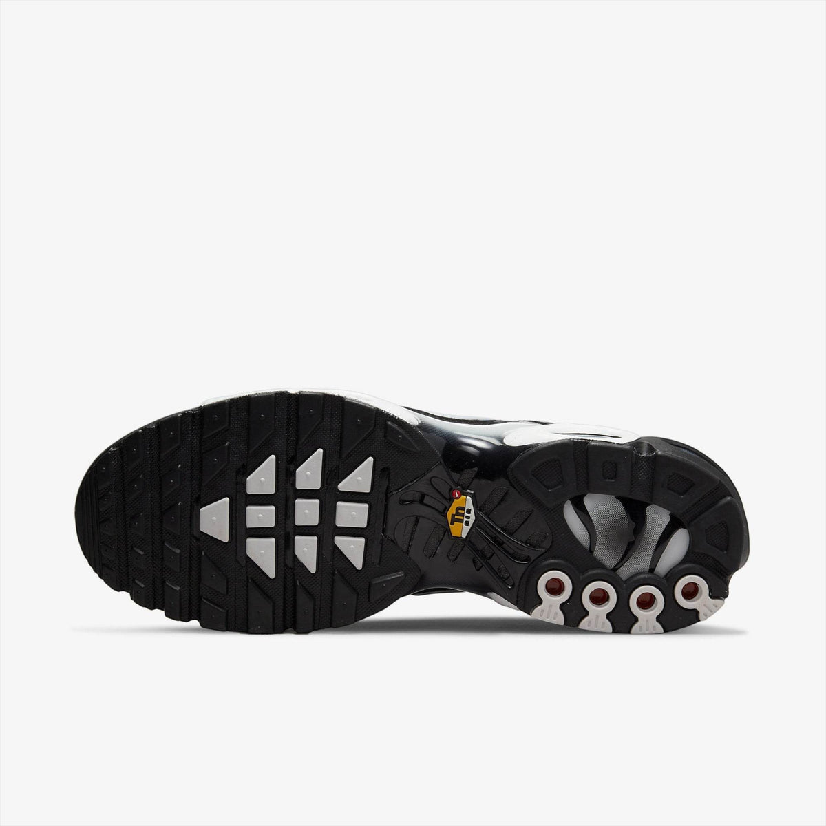Nike Air Max Plus “Black/Metallic Silver”