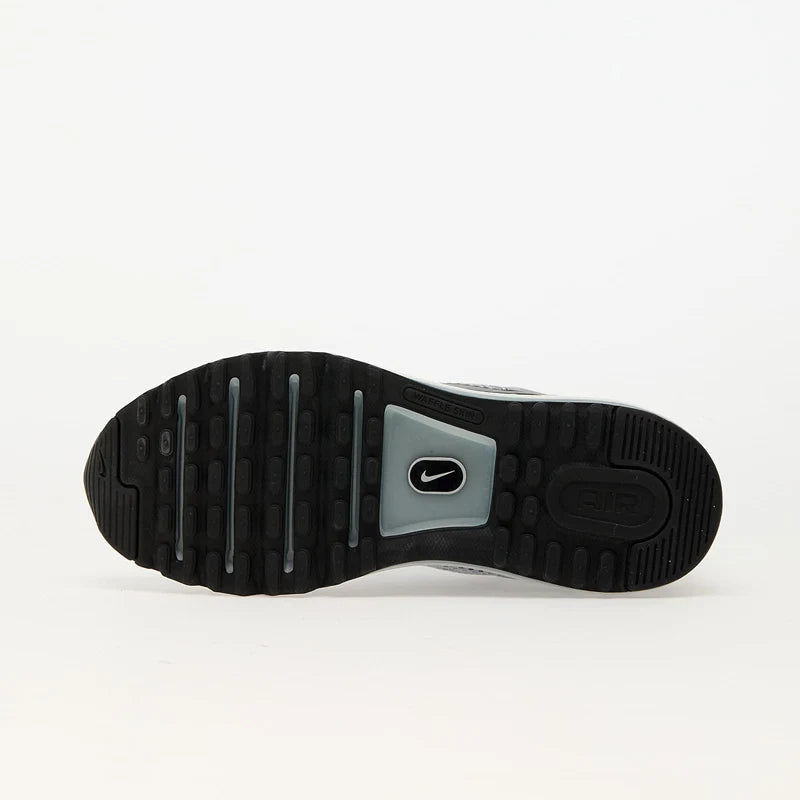 Nike Air Max 2013 Metallic Silver / Black