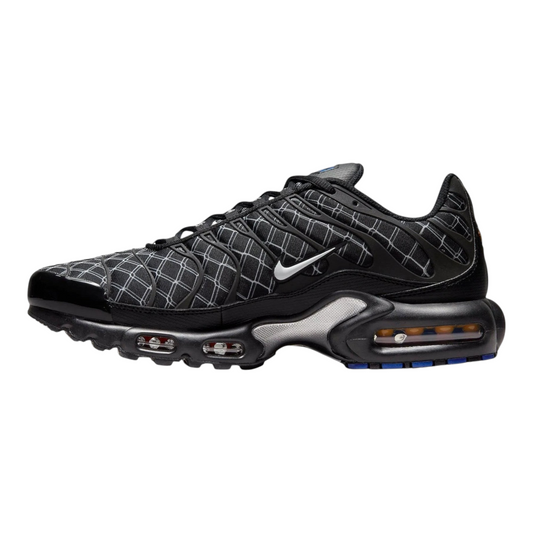 SNEAKERZ SHOP Nike Air Max Plus France μαύρα αθλητικά παπούτσια με λευκό πλέγμα και λεπτομέρειες γαλλικής σημαίας