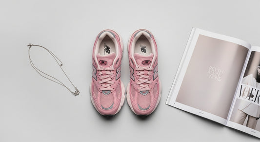 New Balance Ροζά: Γιατί Είναι το Sneaker που Πρέπει να Έχεις στη Συλλογή σου