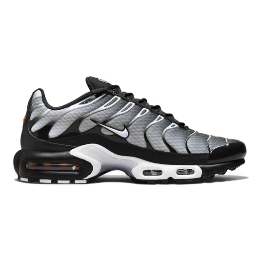 Nike Air Max Plus “Black/Metallic Silver”
