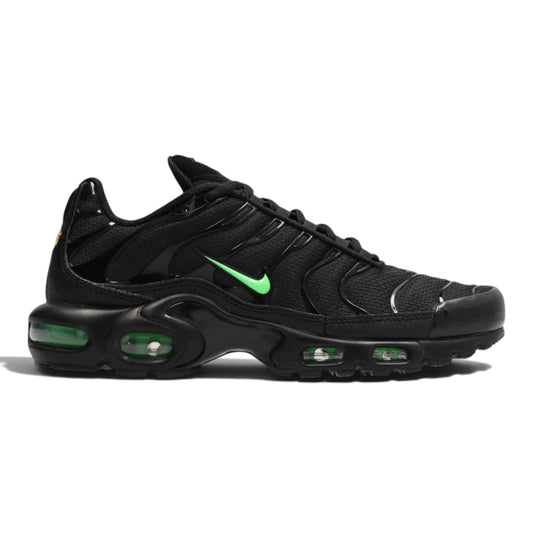 Nike Air Max Plus "Black Green Strike"