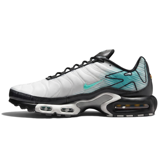 Λευκό sneaker Nike Air Max Plus Mercurial Vapor από το SNEAKERZ SHOP με τιρκουάζ λεπτομέρειες και τεχνολογία Tuned Air